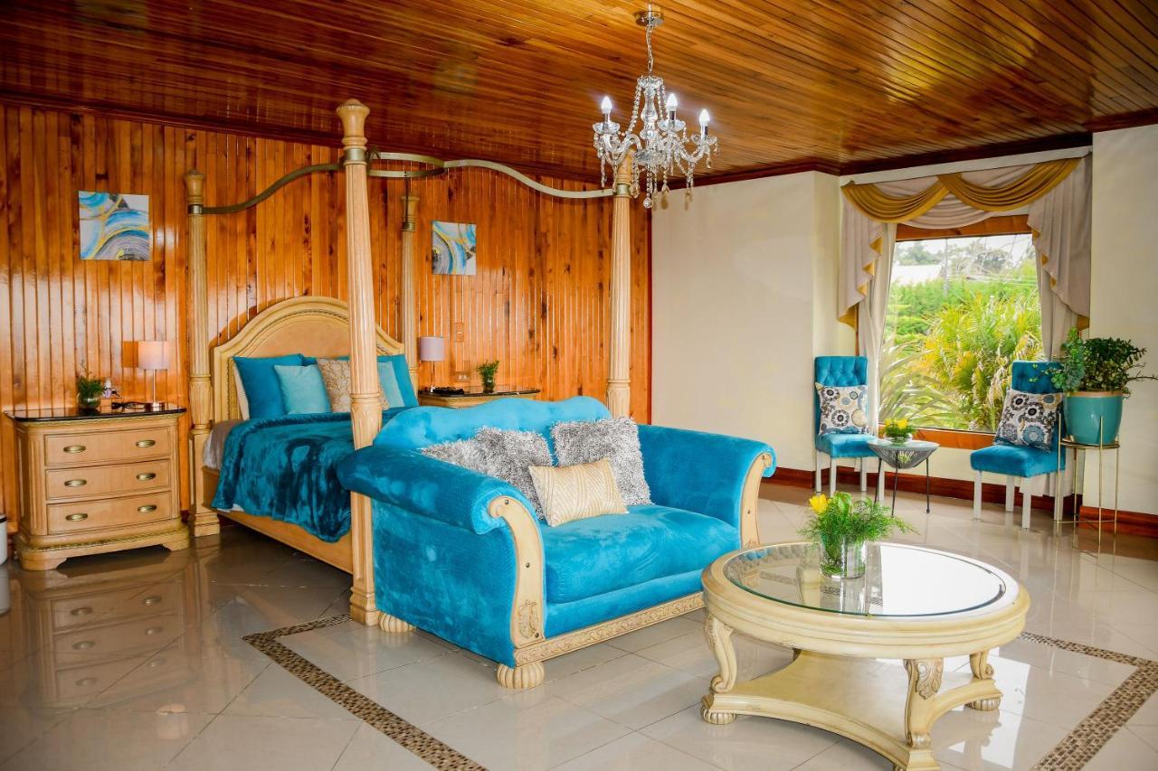 Poas Paradise Bed and Breakfast Poasito Buitenkant foto