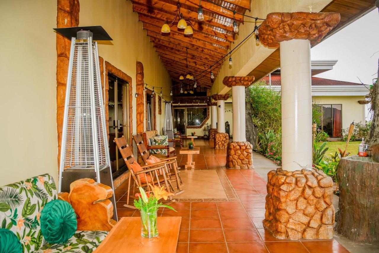 Poas Paradise Bed and Breakfast Poasito Buitenkant foto