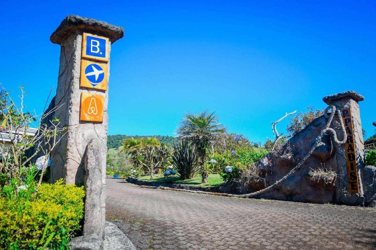 Poas Paradise Bed and Breakfast Poasito Buitenkant foto